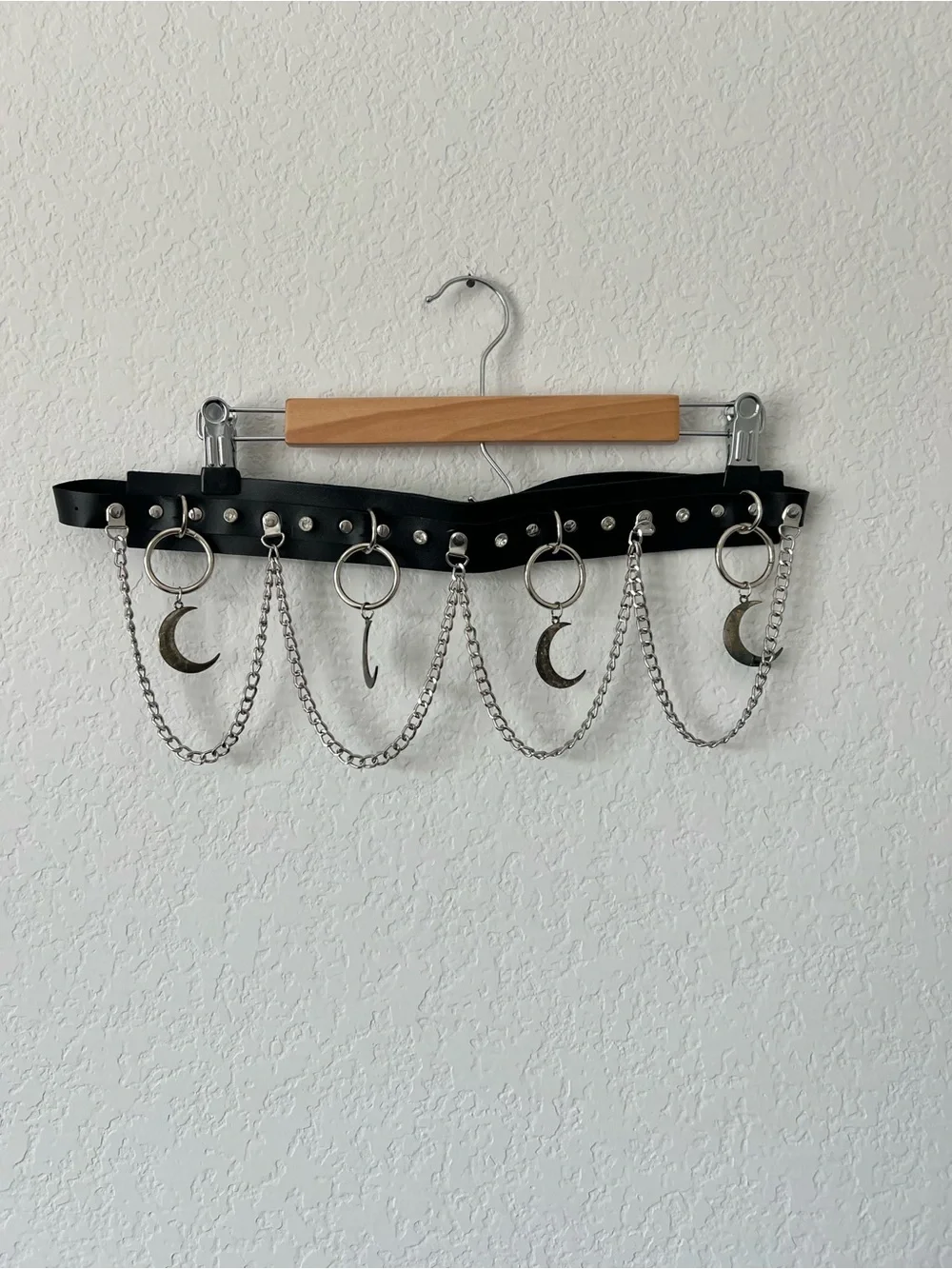Black Moon Charm Chain Waist Belt